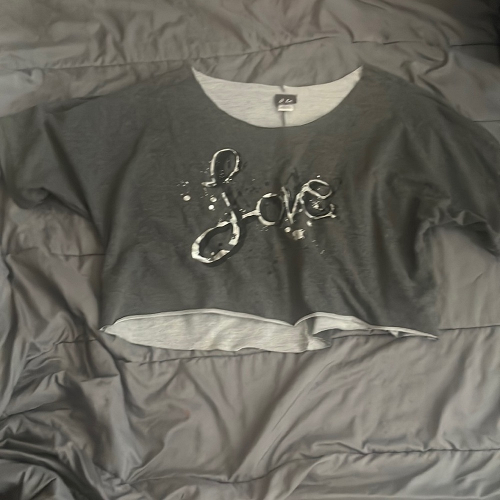 Gray croptop love design
